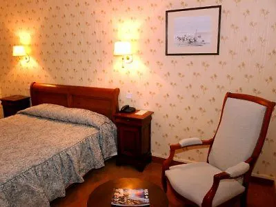 De France 4* Ανζέρ